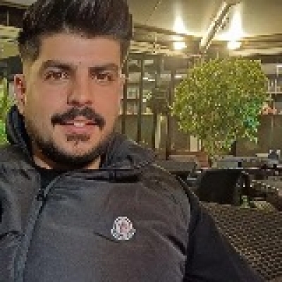 امیرحسین احسانی منش